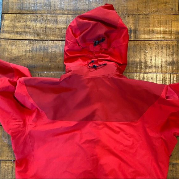 Arc’teryx Beta AR Jacket Men’s - Picture 9 of 16